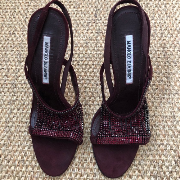 Manolo Blahnik Fringestro Wine Burgundy Crystals Jeweled Heels - Picture 1 of 3